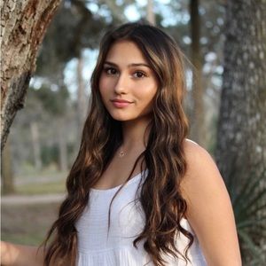 Meet your Posher, Sophia